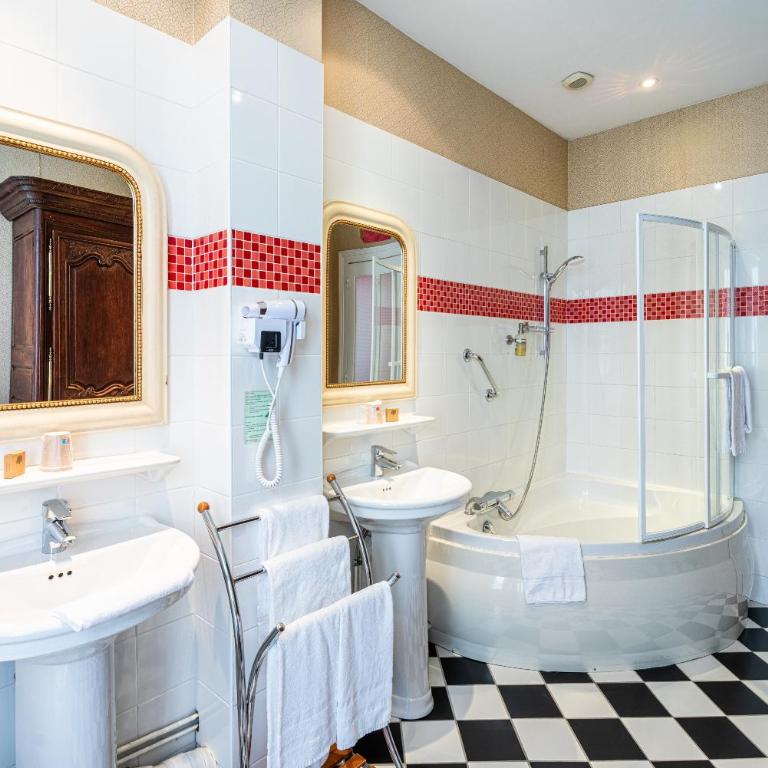 Hôtel de l'Abeille - Chambre Triple de Luxe - 3