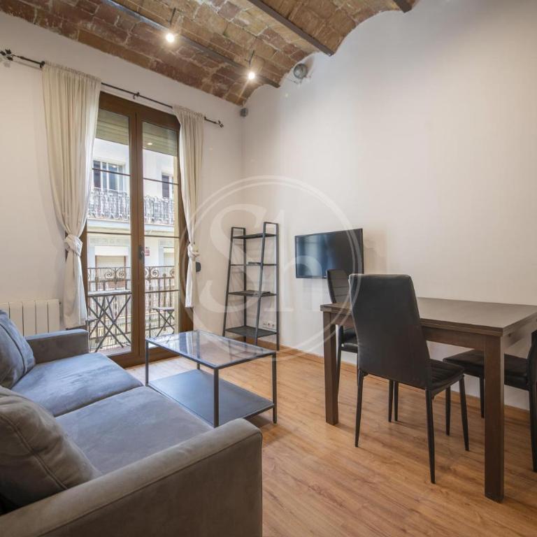 Apartamento familiar en Barcelona - Two-Bedroom Apartment - 1