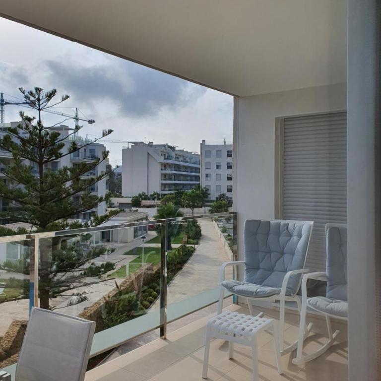 Marina Real II, 2 bedroom & 2 bathroom apartment with pool views - Apartamento de 2 dormitorios - 15
