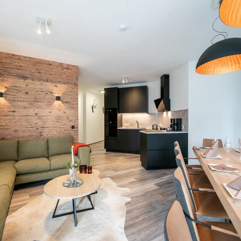 Chalet in Alpendorf near Ski Slopes - Superior Chalet - 3