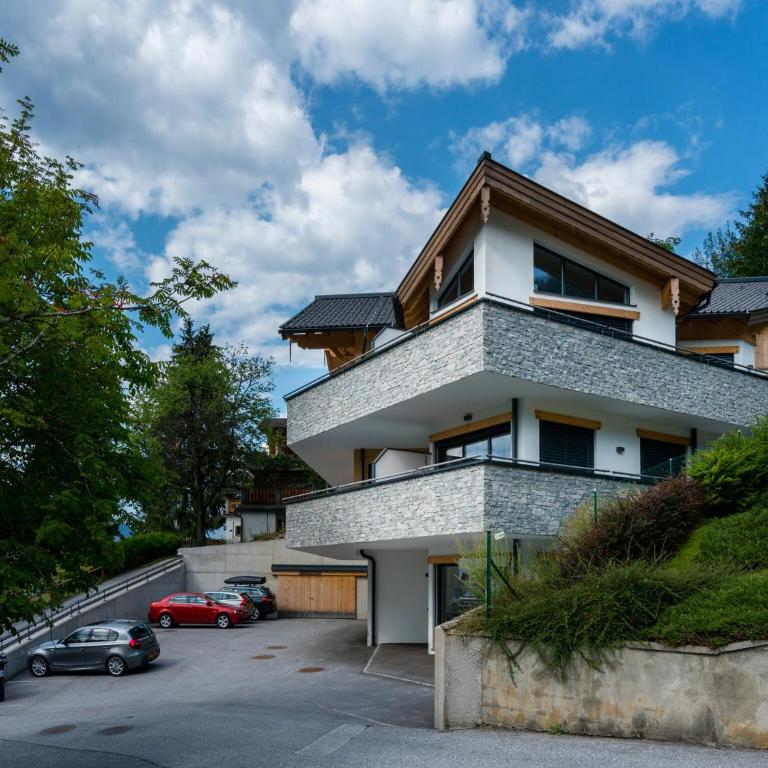 Chalet in Alpendorf near Ski Slopes - Superior Chalet - 1