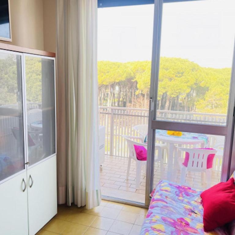 Bright apartment with balcony-Beahost - Appartamento - 9
