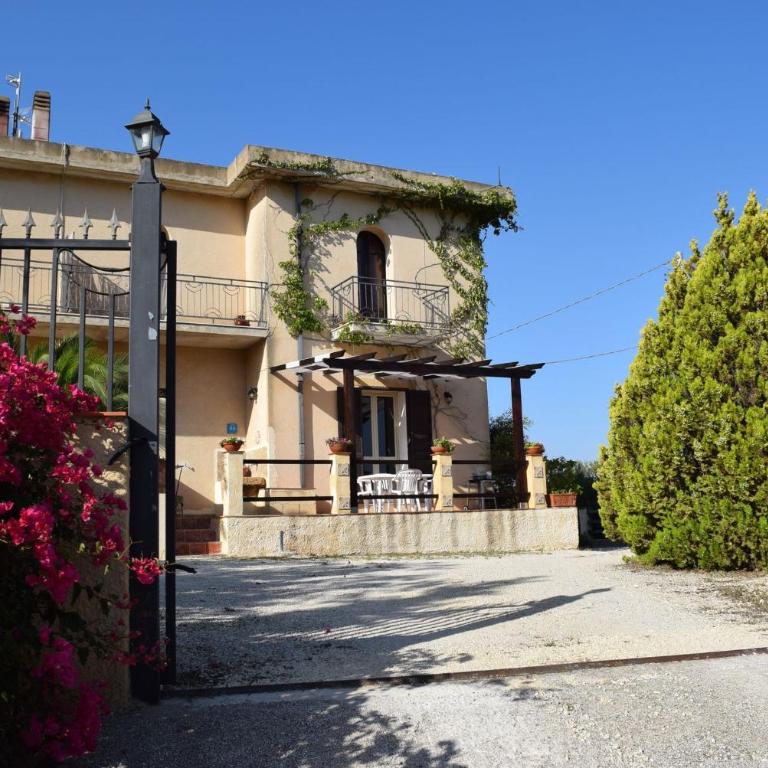 Appartamento Scirocco A Peaceful Retreat with a Beautiful View - Apartment - 11