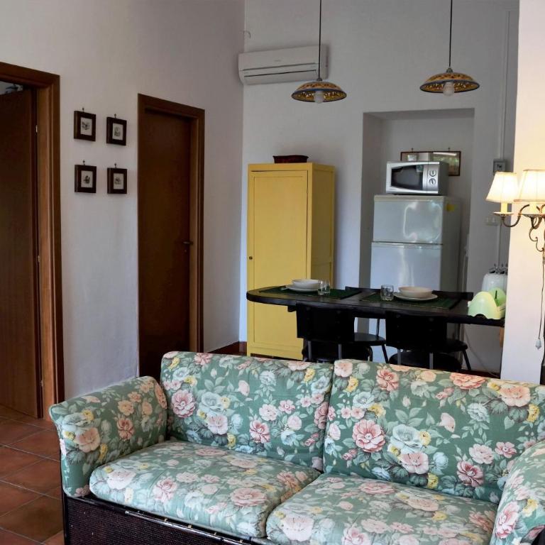 Cozy apartment ideal for couple - Vacation Home - 6