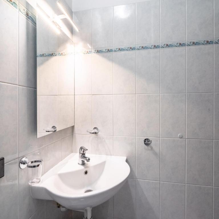 Stay in Verbania Pallanza - Casa Vacanze con 2 Camere da Letto - 30