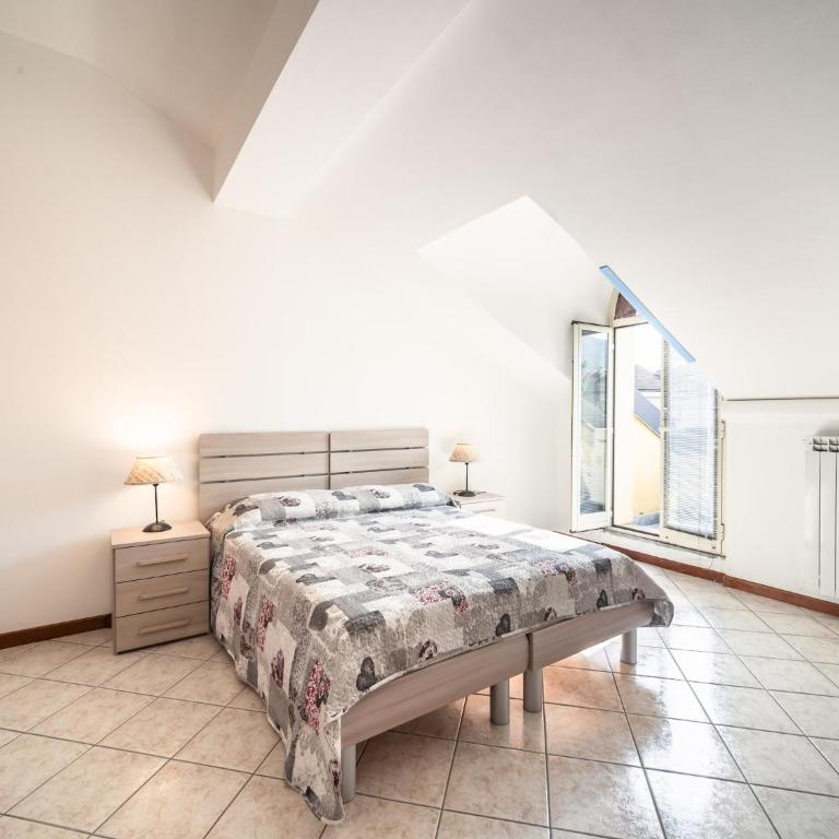 Stay in Verbania Pallanza - Casa Vacanze con 2 Camere da Letto - 4