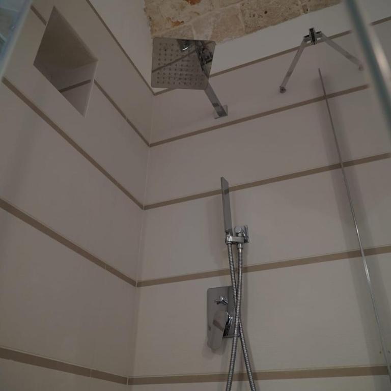Le Comarelle - Country Rooms - Camera Matrimoniale con Bagno Privato - 5