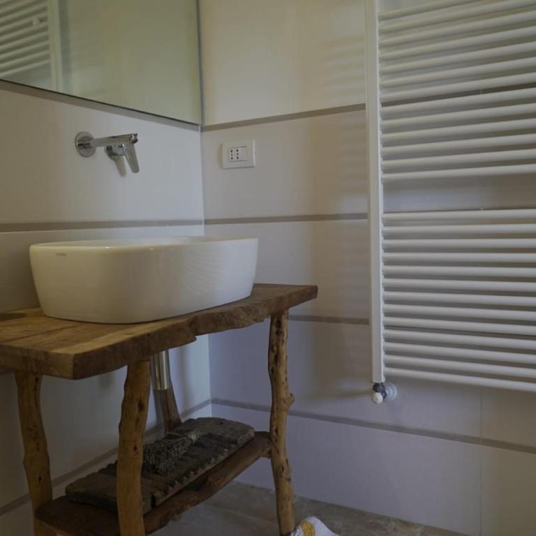 Le Comarelle - Country Rooms - Camera Matrimoniale con Bagno Privato - 7