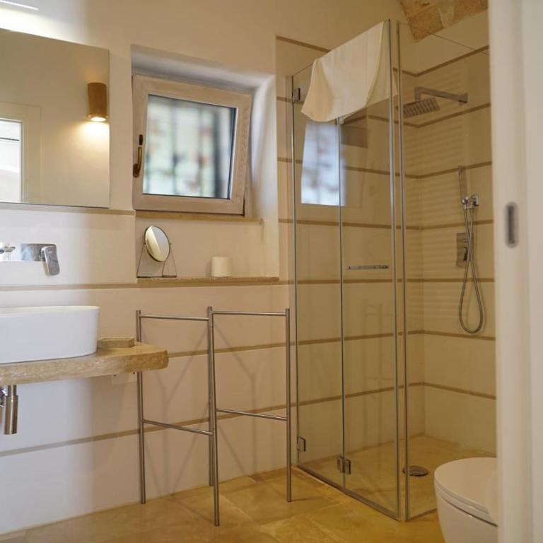 Le Comarelle - Country Rooms - Camera Matrimoniale con Bagno Privato - 4