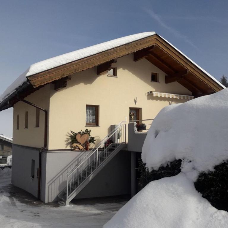 Apartment in Niedernsill near Ski Slopes - Appartement 2 Chambres - 34