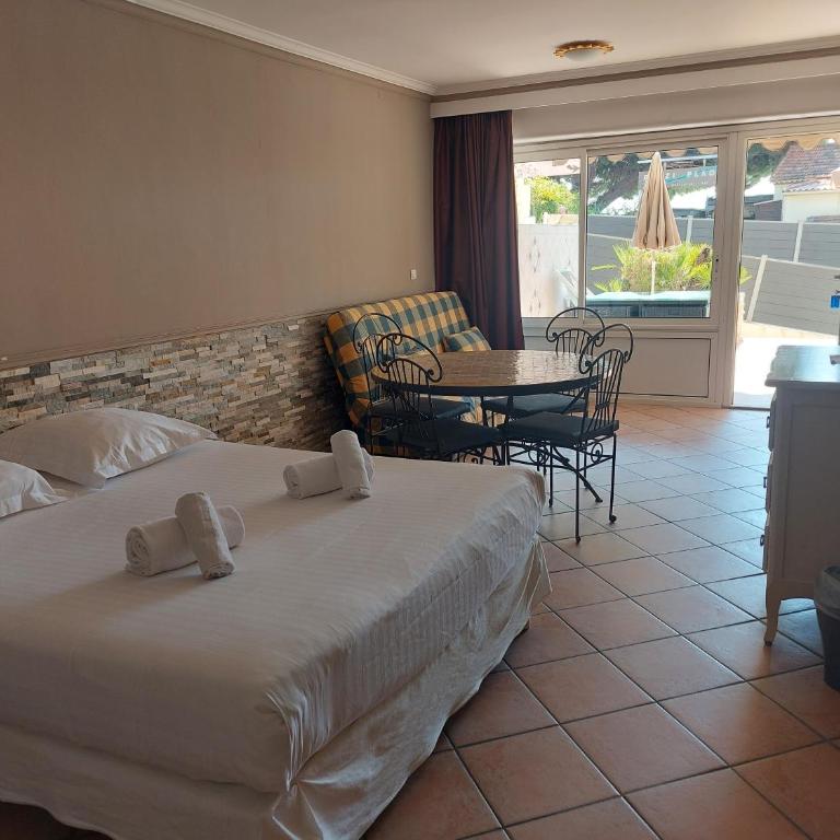 Hotel de la Plage - Studio avec Terrasse - 4