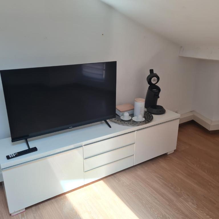 Appartement Duplex nimes centre160m2 climatisation 3 chambres avec parking - Appartamento con Vista Città - 42