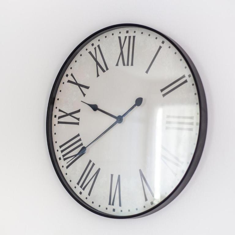 Cozy Hillside Escape in Berre - Two-Bedroom Holiday Home - 37