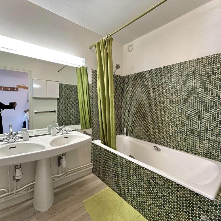 Confortable T3, 6 couchages, terrasse et parking - Quartier Benoît, La Baule - FR-1-245-152 - Appartement (6 Adultes) - 11