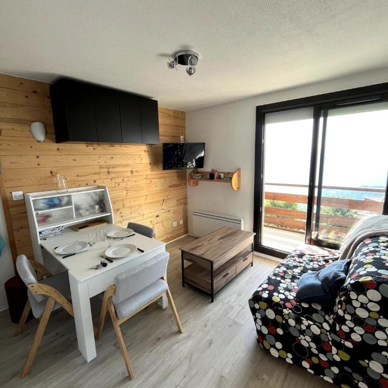 Deux pièces au pied des pistes, vue dégagée, Les 7 Laux - Appartement 1 Chambre - 3