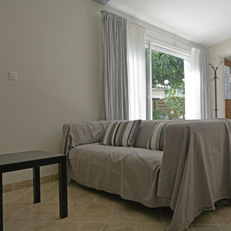 Farmhouse in Carpentras with Pool - Villa 2 Chambres - 14