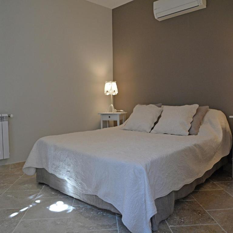 Farmhouse in Carpentras with Pool - Villa 2 Chambres - 4