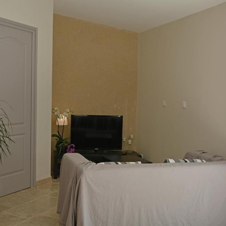 Farmhouse in Carpentras with Pool - Villa 2 Chambres - 13