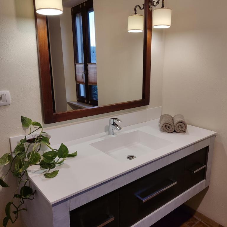 Casa Vacanze in campagna con piscina e giardino privati - Villa - 9