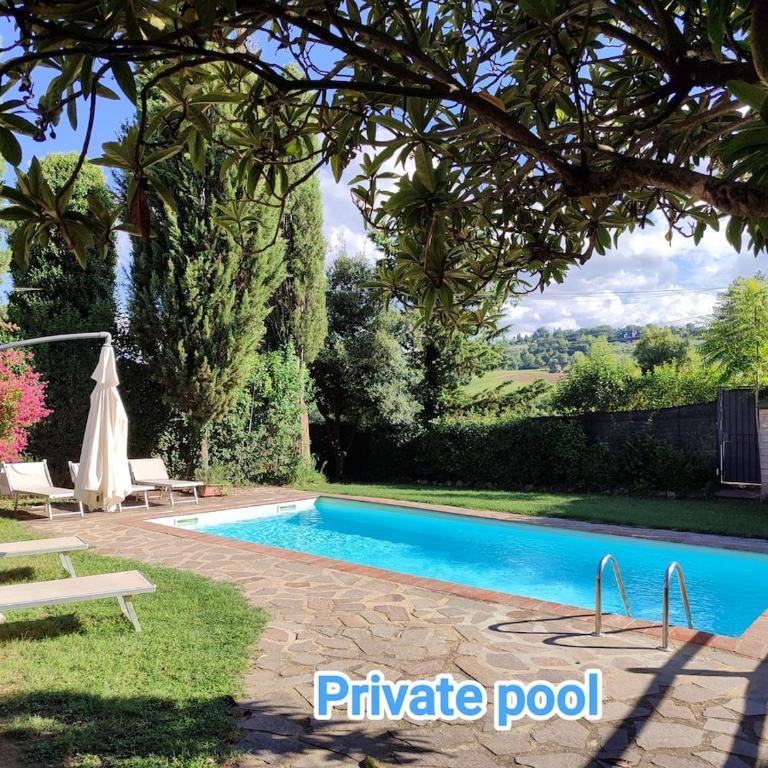 Casa Vacanze in campagna con piscina e giardino privati - Villa - 2