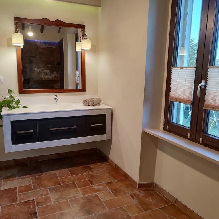 Casa Vacanze in campagna con piscina e giardino privati - Villa - 41