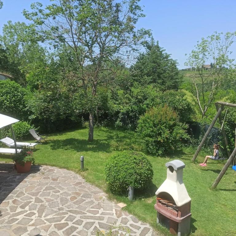 Casa Vacanze in campagna con piscina e giardino privati - Villa - 50