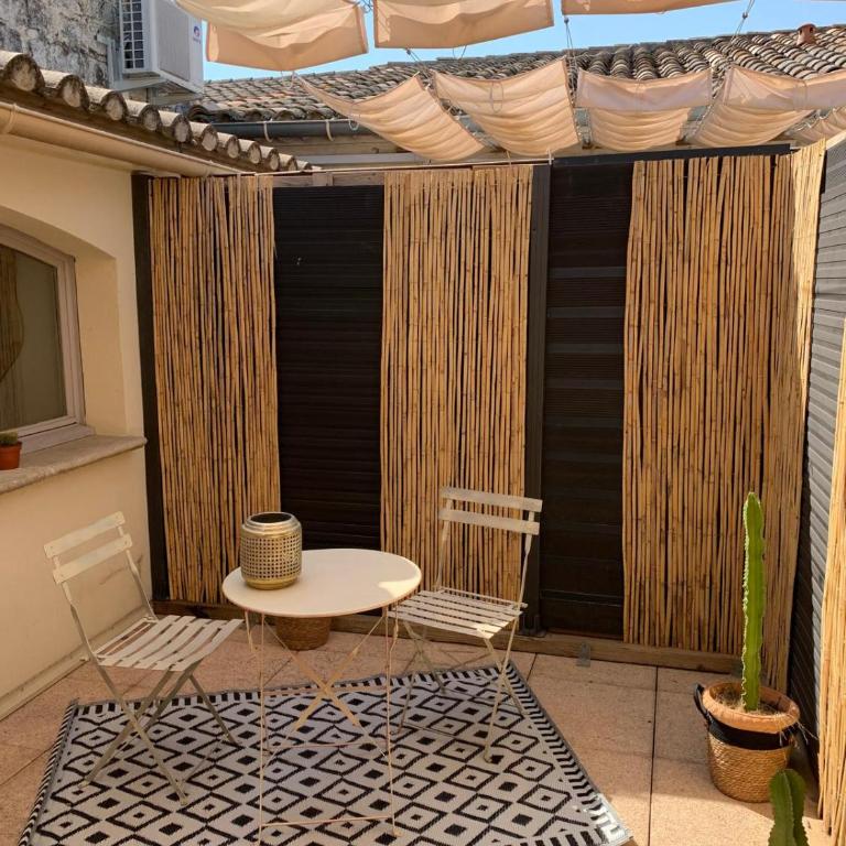 Cocon de charme centre médiéval - Apartment mit 1 Schlafzimmer - 15