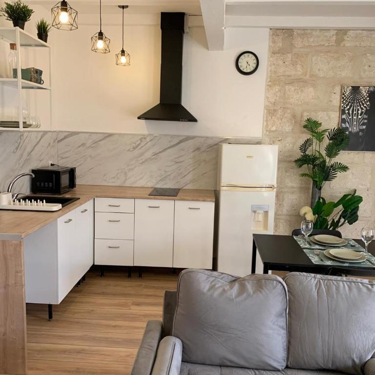 Cocon de charme centre médiéval - Apartment mit 1 Schlafzimmer - 20