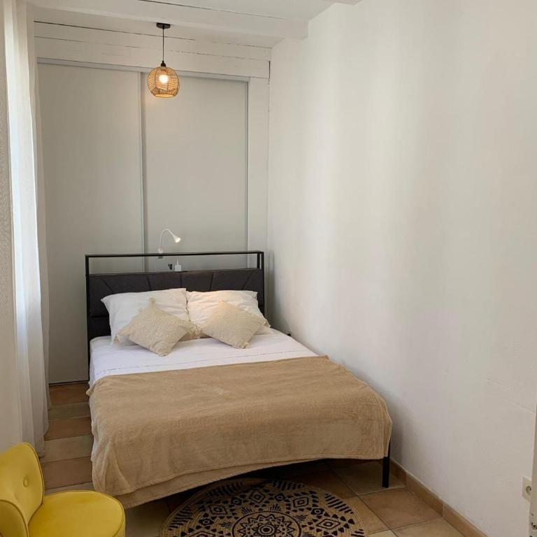 Cocon de charme centre médiéval - Apartment mit 1 Schlafzimmer - 22