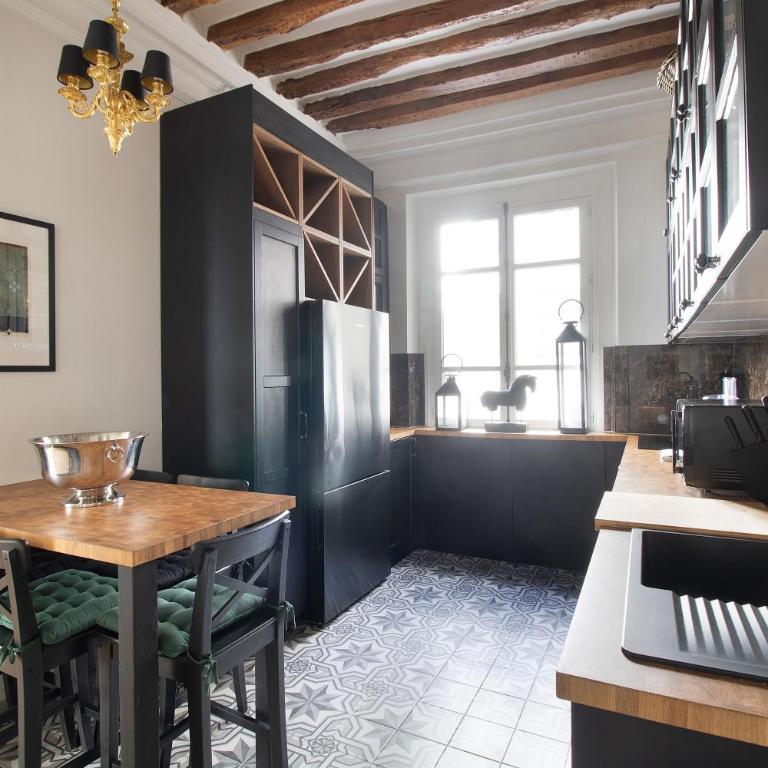 Grandiose appartement au cœur de Paris - Appartement 3 Chambres - 15