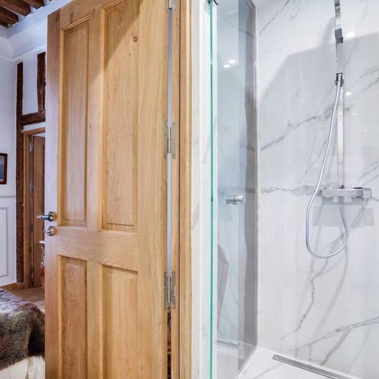 Grandiose appartement au cœur de Paris - Appartement 3 Chambres - 28