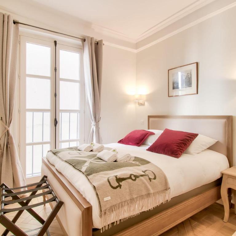 Grandiose appartement au cœur de Paris - Appartement 3 Chambres - 37