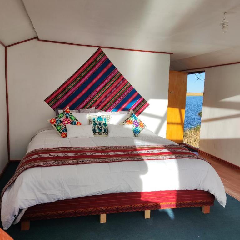 Titicaca Lodge Flotante - Suite with Lake View - 15