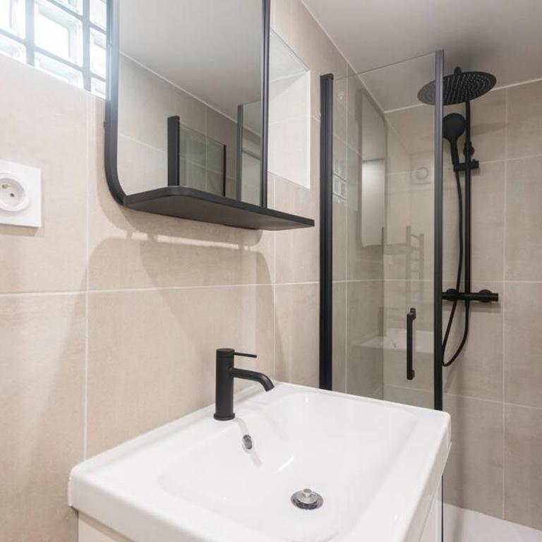 Beautiful studio in small house near Eiffel Tower - Appartement 1 Chambre - 14