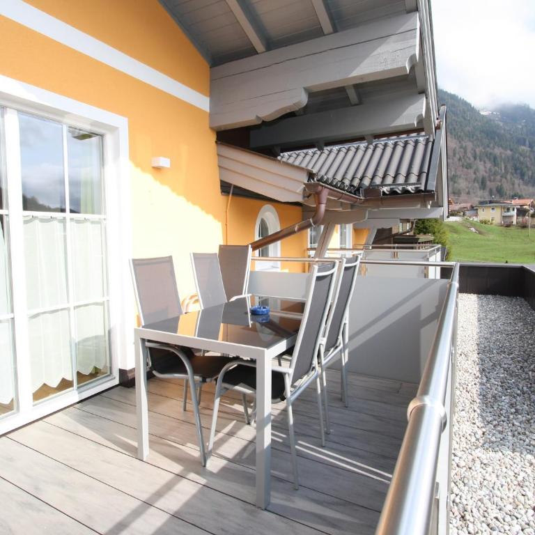 Mansion in Goldegg near Ski Lift - Maison de Vacances 3 Chambres - 7