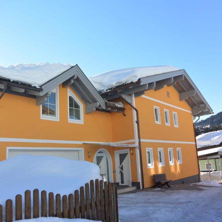 Mansion in Goldegg near Ski Lift - Maison de Vacances 3 Chambres - 23