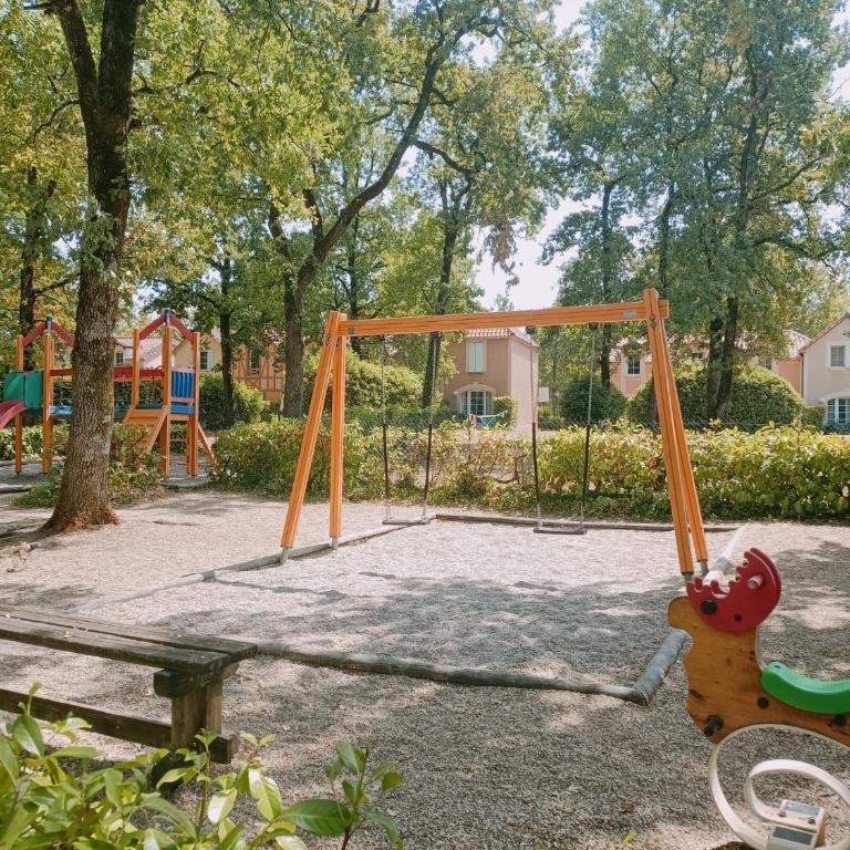 Maison au RDC, proche parking, piscine chauffée, en résidence, 4 ou 5 pers, lac, nature et pêche - Maison 1 Chambre - 26