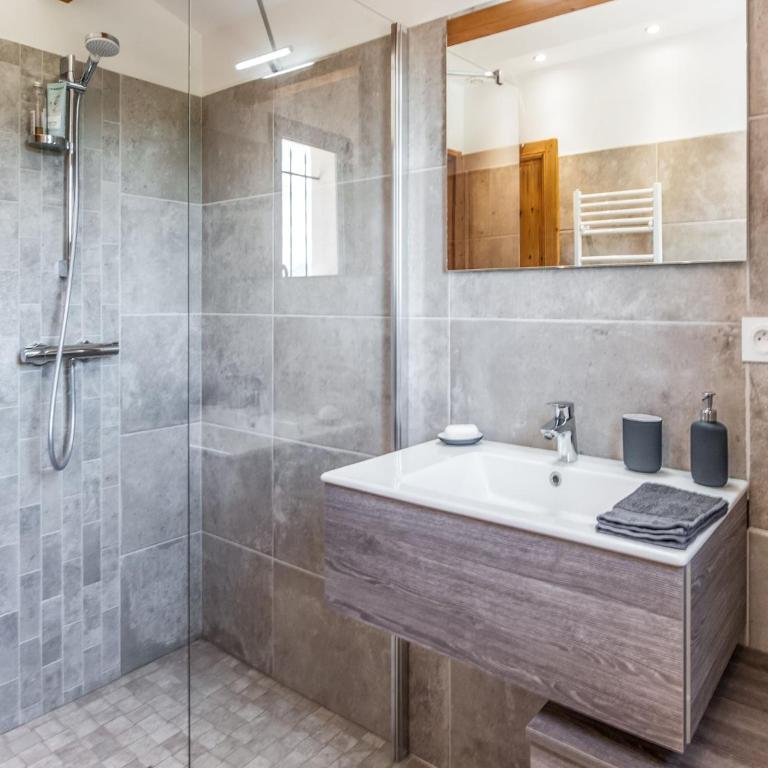 Holiday Home in Vaison la Romaine with Pool - Maison de Vacances 4 Chambres - 31