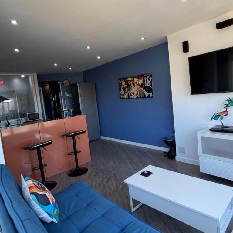 Paradise in Torremolinos Malaga, Recep 24 h, Swimming Pool, near to the beach, city center and airport, train, bus, taxi - Apartamento - 22