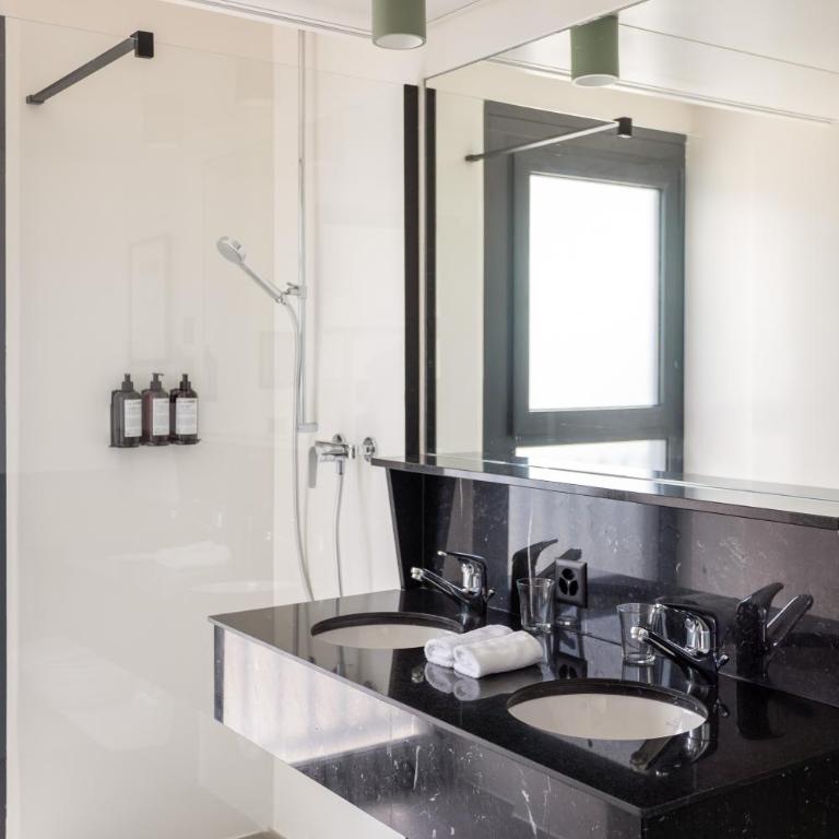 Maison du Lac Boutique Hôtel - Superior Doppelzimmer mit Seeblick - 4