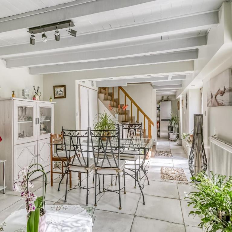 Charming Stay in Heart of Dax - Maison de Vacances 2 Chambres - 3