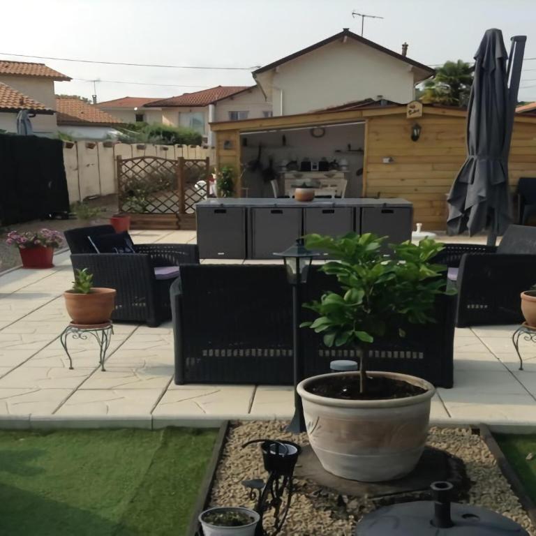 Charming Stay in Heart of Dax - Maison de Vacances 2 Chambres - 29