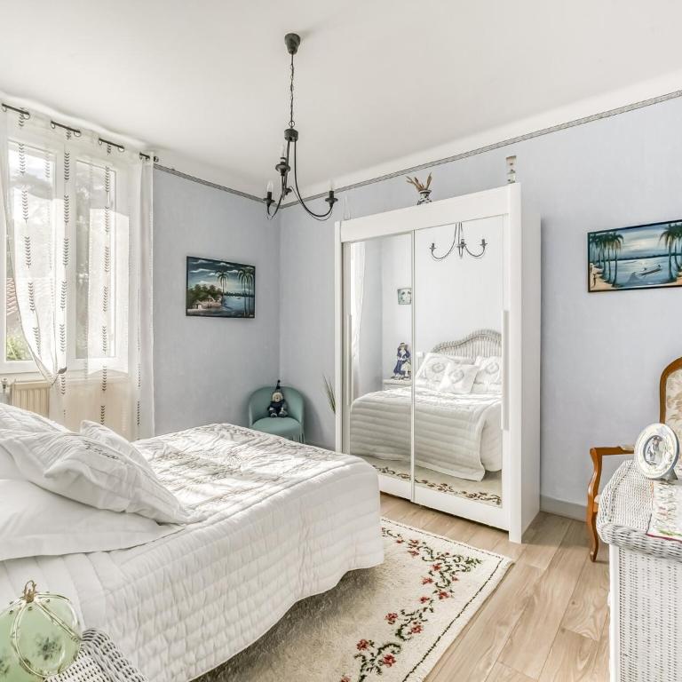 Charming Stay in Heart of Dax - Maison de Vacances 2 Chambres - 24