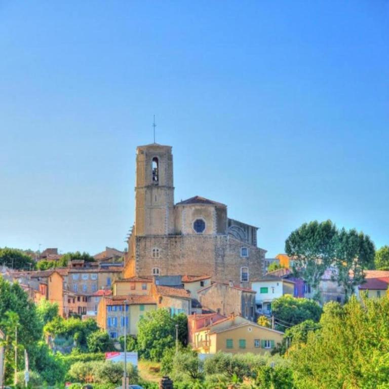 Holiday Home in Lorgues with Pool - Maison de Vacances 3 Chambres - 32