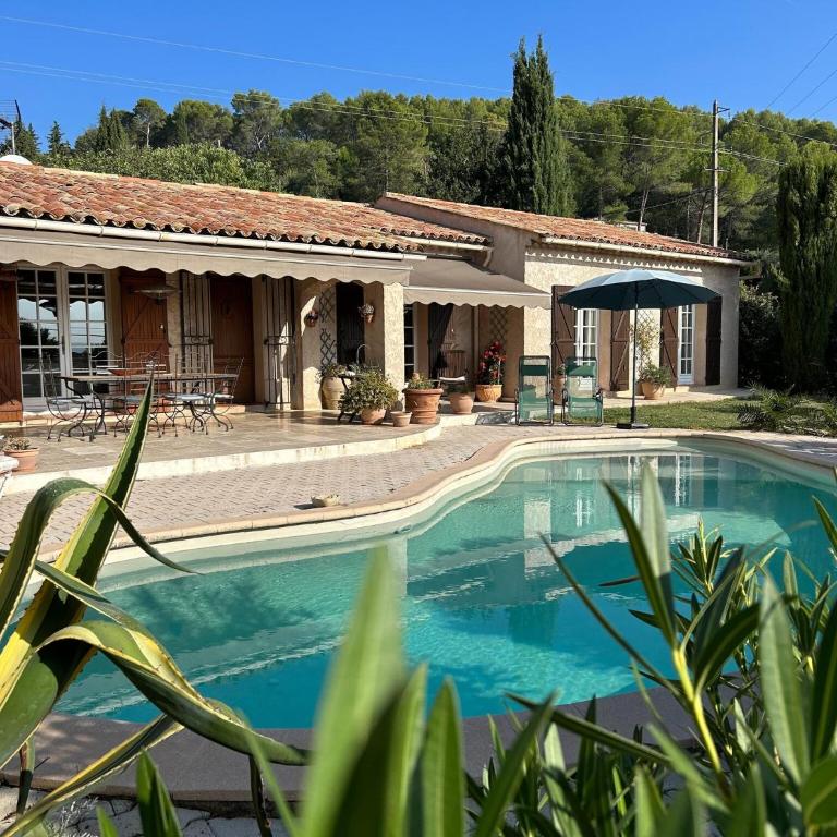 Holiday Home in Lorgues with Pool - Maison de Vacances 3 Chambres - 1