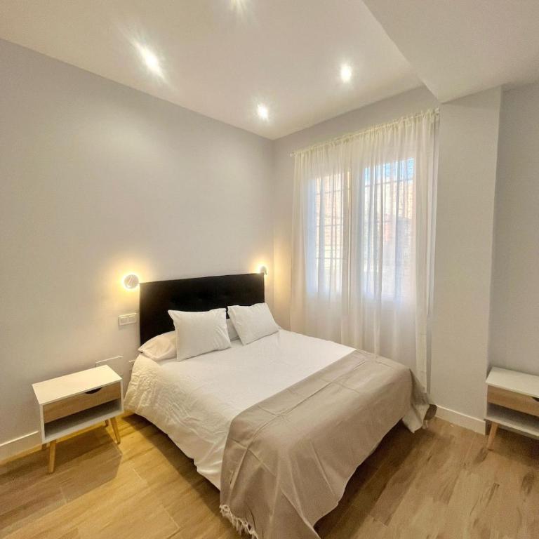 AH- Apartamentos Ifema Funcionales y comodos - One-Bedroom Apartment - 9