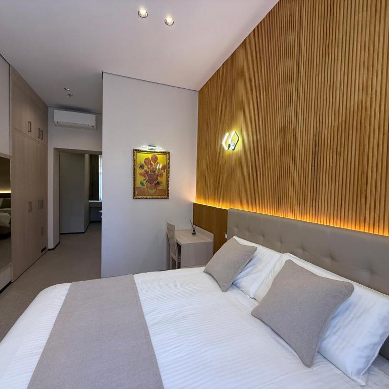 Luxe roma - Camera Familiare con Bagno Privato - 14