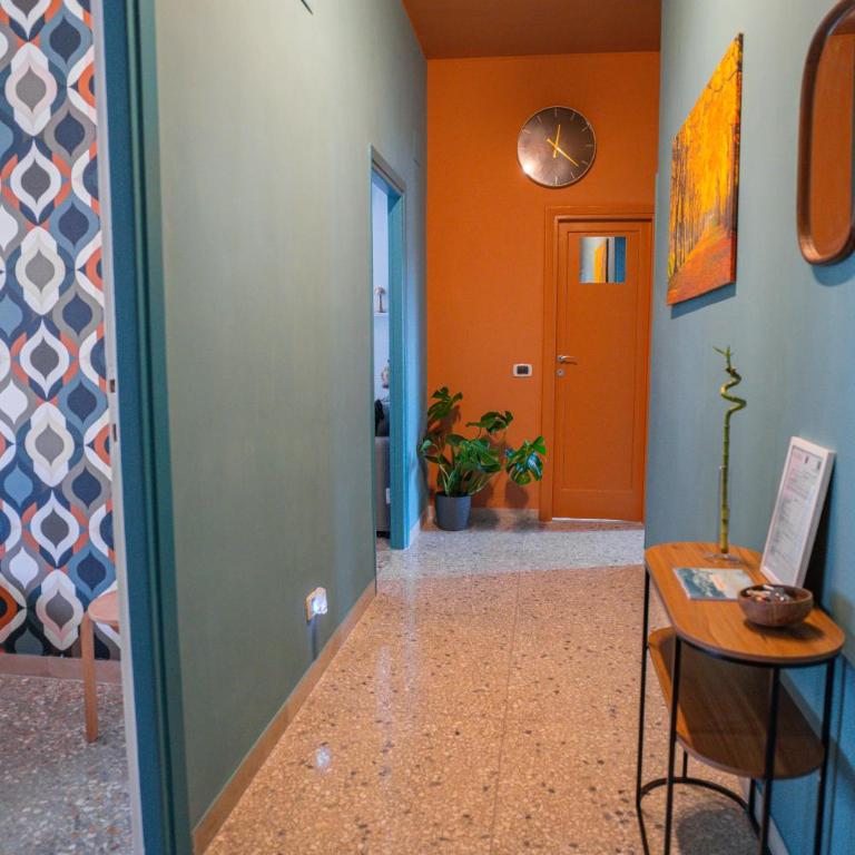 OSTIA COLOR HOUSE di J & F - Appartamento con 2 Camere da Letto - 1