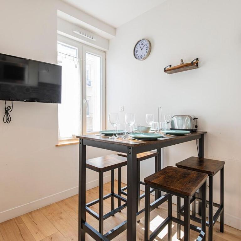 Appartement Moderne à Reims 4 Personnes, Wi-Fi, Climatisation & Confort - One-Bedroom Apartment - 16