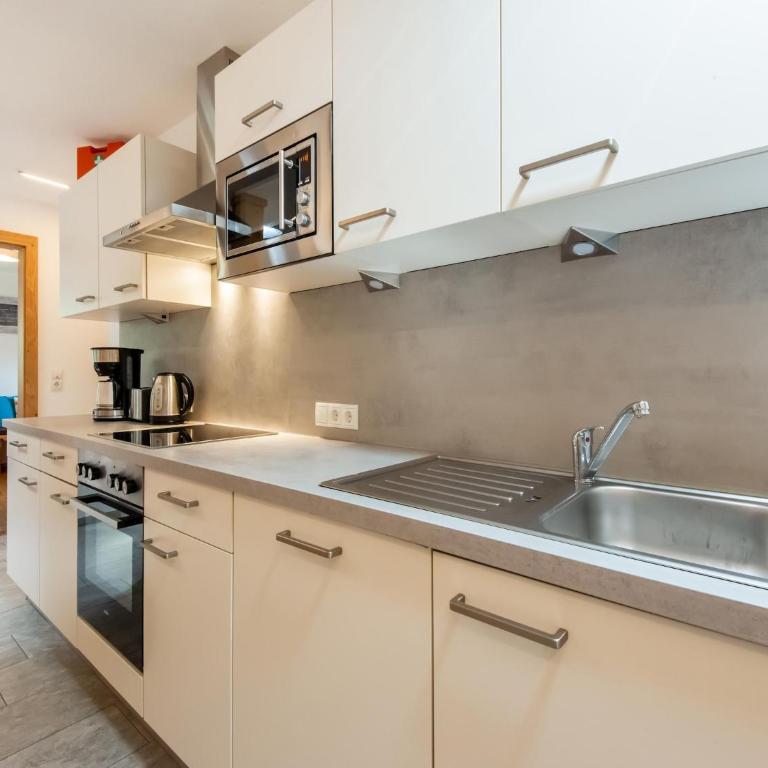 Chalet in Ötz near Hochötz Ski Lift - Four-Bedroom Vacation Home - 12